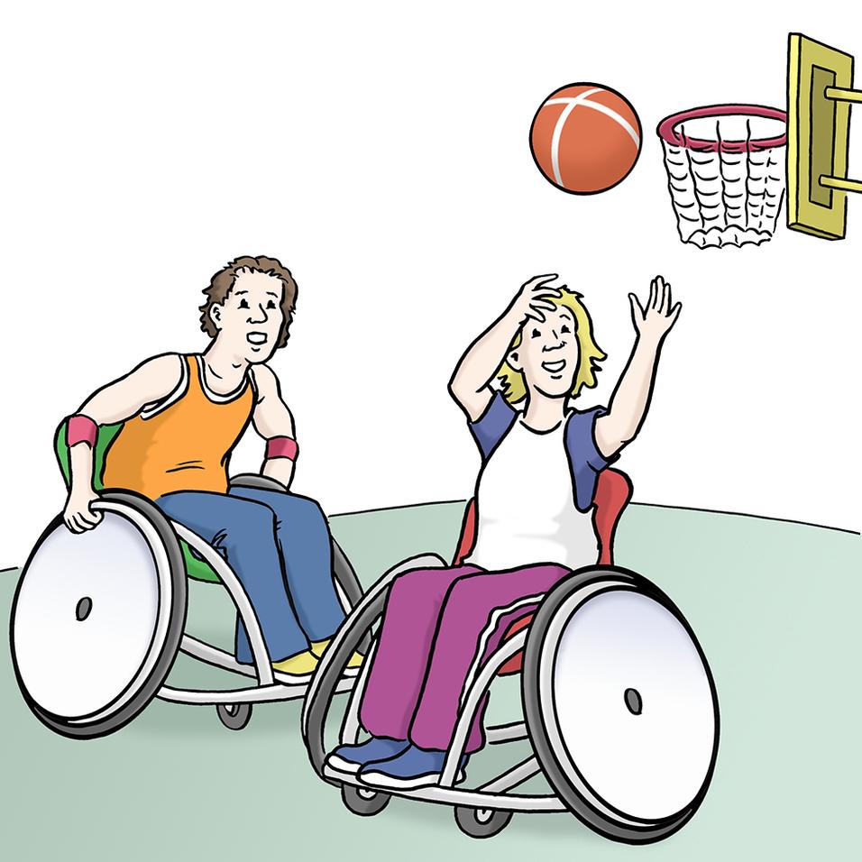 Zwei Personen im Rollstuhl spielen Basketball. Eine Person wirft den Ball in Richtung Korb.